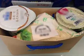 疫情期间坐飞机，还有机餐吃吗？这些航司有答案图片