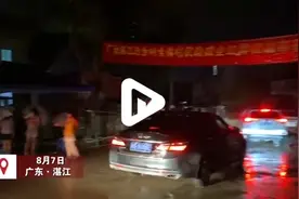 网红扎堆在奥运冠军家门口直播！抖音快手出手，宣布永久封禁图片