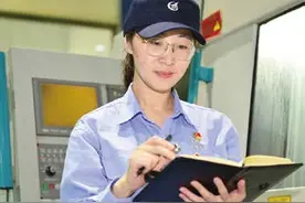 2020年航空工业沈飞“巾帼标兵”史丹：绽放最美巾帼芳华图片