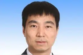 江华当选云南省玉溪市市长图片