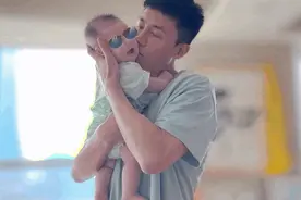 杜淳称离家40多天女儿不认识他 看着爸爸5秒就哭图片