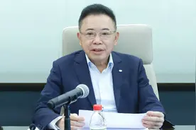 TCL（集团）2021年上半年营收净利双增长 李东生称TCL未来十年计划培育出两家世界五百强企业图片