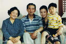 《夺子战争》《田教授家的28个保姆》重播，那些年万人空巷的沪产剧到底好在哪儿图片