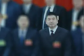 追忆防汛殉职干部王俊杰：控制粮库险情后却遇洪水视频封面