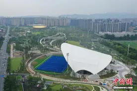 航拍杭州亚运会曲棍球场图片