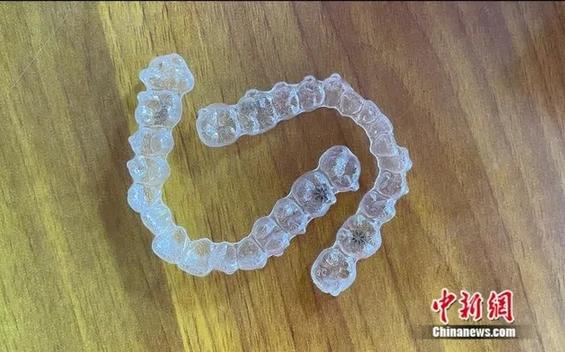 请问我带牙套要多少钱（疯狂的牙套9块9包邮就能实现整牙自由）