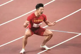 苏炳添独家揭秘东京赛场：撞线瞬间发生了一个小插曲图片