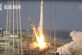 太空披萨外卖发货！美国飞船向国际空间站送补给图片