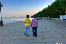 67岁大妈请娘家亲戚当保姆，前期很开心，后期很窝火图片