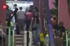 美国又现危楼！迈阿密数百名居民被令撤离视频封面