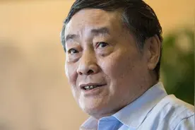 76岁宗庆后获基金从业资格证书视频封面