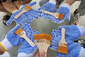 长沙这所高校的学子用废旧轮胎给孩子们打造童真乐园图片