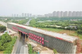实探南沿江铁路建设现场：“疫”刻不停工，建设稳推进图片