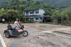 家门口办理驾驶证，攀枝花市盐边县让“车驾管”业务进农村图片