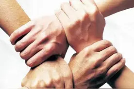 河南最强“帮忙团”来了！记住这个联络方式，早晚可能会用到图片