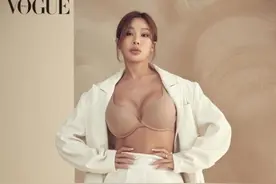 韩国女歌手Jessi拍内衣写真秀火爆身材图片