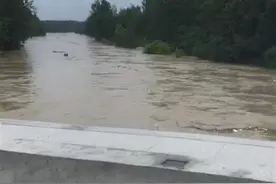 湖北随州等地遭极端强降雨！局地渍涝严重，积水超2米图片