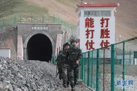 把忠诚镌刻在天路上——记武警青海总队执勤支队执勤二大队大队长杨富祥图片
