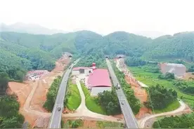 柳州开车到桂林将只要1小时！桂柳高速“四改八”全面开工图片