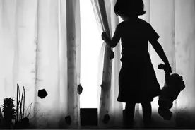 迷信害死人！印度5岁女孩惨遭“活祭”，神秘仪式令人不寒而栗图片