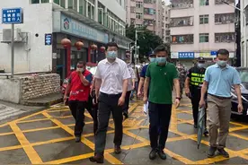 织密疫情防控网 罗湖清水河街道开展密闭休闲场所关停巡查行动图片