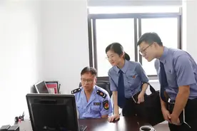 “奉贤黄桃”上市旺季，他们却发现了个大问题图片