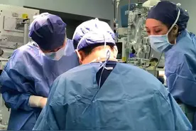 15分钟收治两例脑出血患儿，6小时先后闯过鬼门关，上海市儿童医院同启两台手术图片