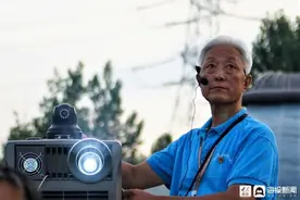 乡村电影放映员：用光影人生守护村民的“精神园地”图片