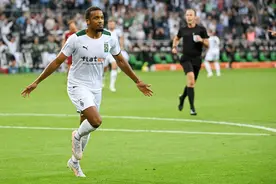 德甲新赛季揭幕战：门兴主场平拜仁图片