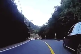 怀柔范崎路驾车遥控玩具车上路！北京警方通报：行拘图片