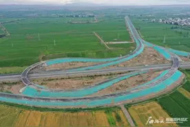 新疆这县，结束不通高速公路历史图片