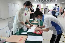 广东实验中学深圳学校高一新生报到！南都记者现场探营图片