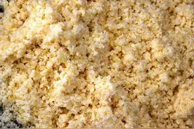 发酵豆渣是很好的家用植物肥料？需要经过专业处理图片