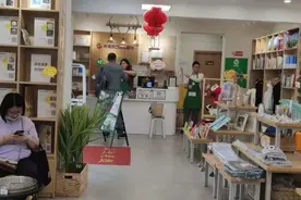 外滩街道的网红慈善超市，有故事，更有爱图片
