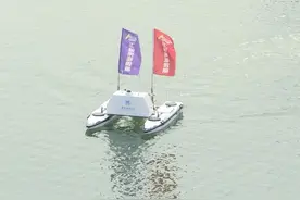 我国第一艘海洋牧场养殖观测无人船在威海投入使用图片