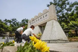 牢记历史 祈祷和平图片