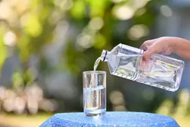 冷热水属于“阴阳水”不能掺着喝？只管放心喝图片