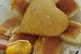学会这样做外焦里糯的南瓜饼秒变大厨图片
