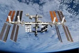 美国女航天员心理崩溃扎漏国际空间站？图片