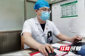 孩子胳膊拽一下就“脱臼”了？医生三秒手法复位获赞图片