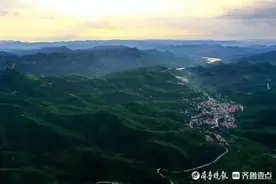 来看诗画南山！航拍济南南部山区秀美风光，这是泰安后花园吗？图片
