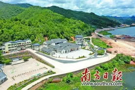 每个人记忆中都有一个田家炳图片