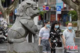 南京多个小区解封 恢复常态化疫情防控管理图片
