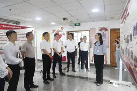 云岩区委书记朱刚到区纪委区监委调研图片