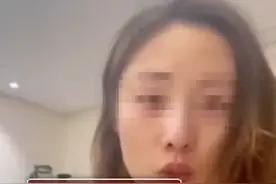 女乘客遭网约车司机棍打？嘀嗒出行：乘顺风车途中变更目的地引发争执，司机账号已暂停接单和封禁图片