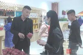 崇阳青年李林波：从铲车司机到“带货大王”图片