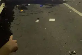 重庆中路三车连撞 交警部门：将统一对外公布信息图片