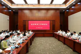 区领导调研新建学校：确保教育始终走在全省、全市最前列图片