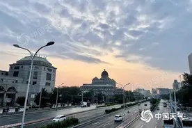 北京今天雨水短暂“下线”闷热感重返 明后天或仍有降雨过程图片