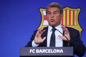 体坛联播｜拉波尔塔称梅西有必要离开，中国杯花滑大奖赛取消图片